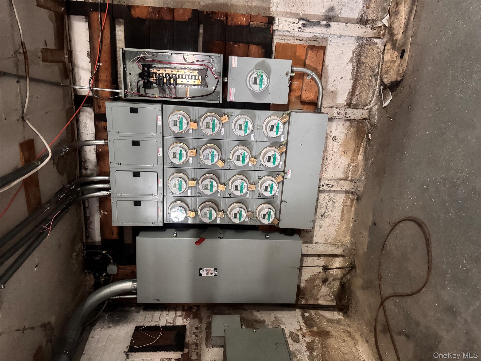 98-15 34th Ave, Corona, NY 11368