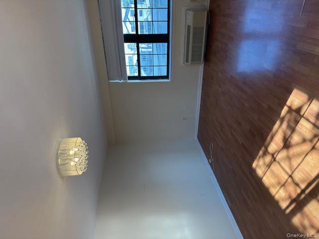 26 W Broadway # 301, Long Beach, NY 11561