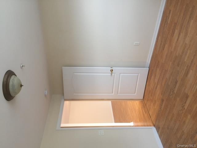 26 W Broadway # 301, Long Beach, NY 11561