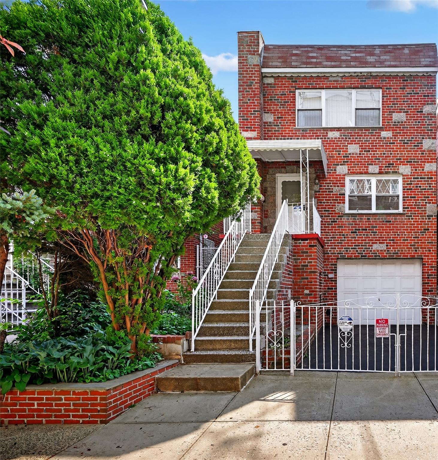 2166 Paulding Avenue, Bronx, NY 10462