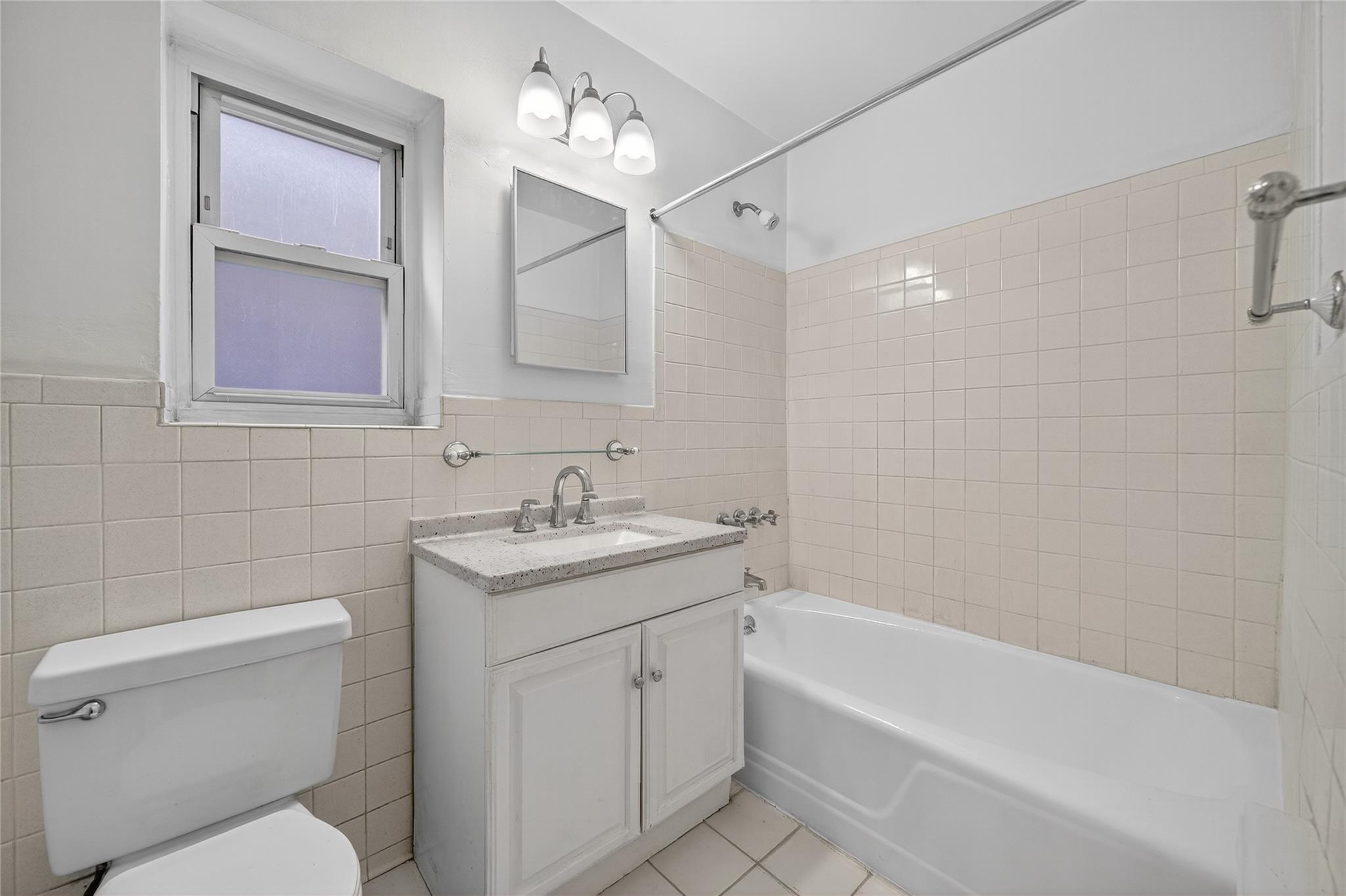 2166 Paulding Avenue, Bronx, NY 10462