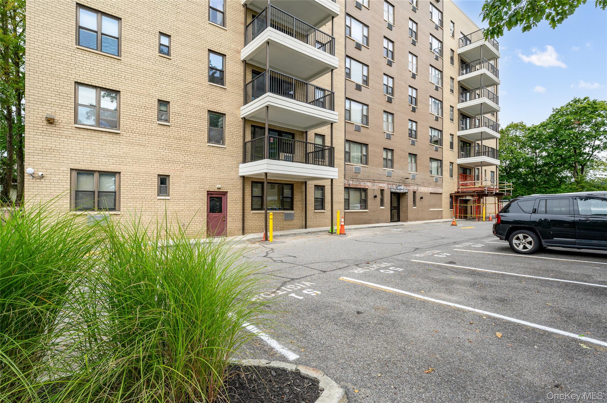 25 Stewart Place # 514, Mount Kisco, NY 10549