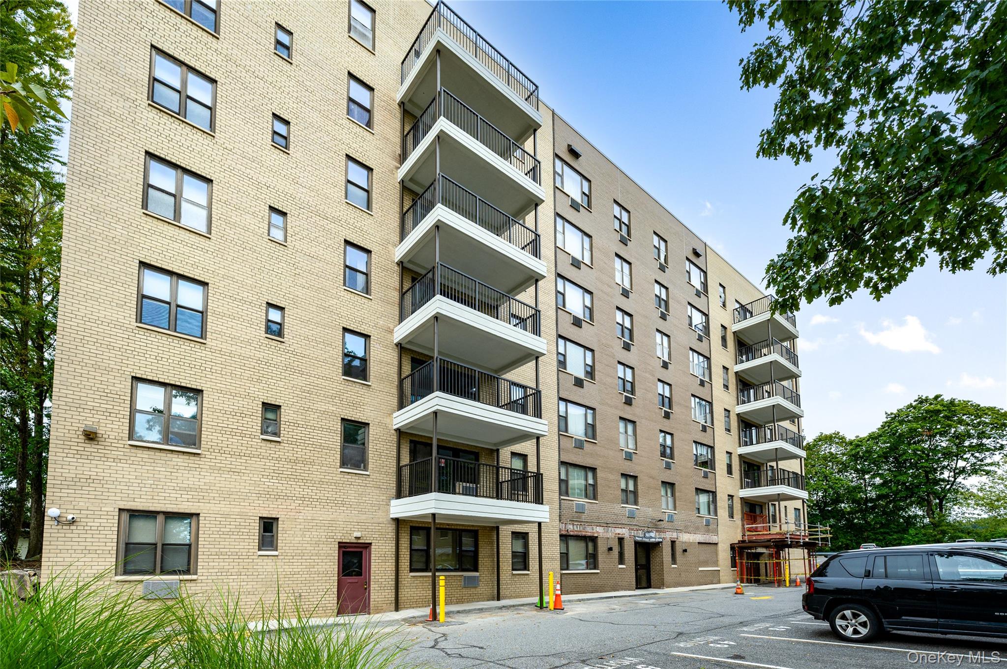 25 Stewart Place # 514, Mount Kisco, NY 10549