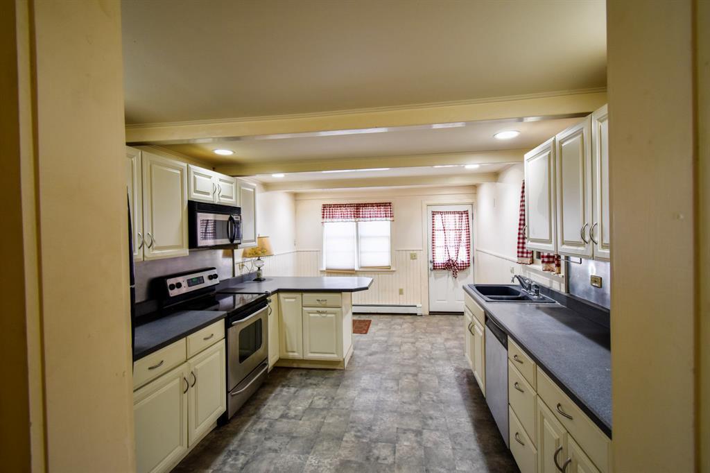 6099 Route 82, Stanfordville, NY 12581