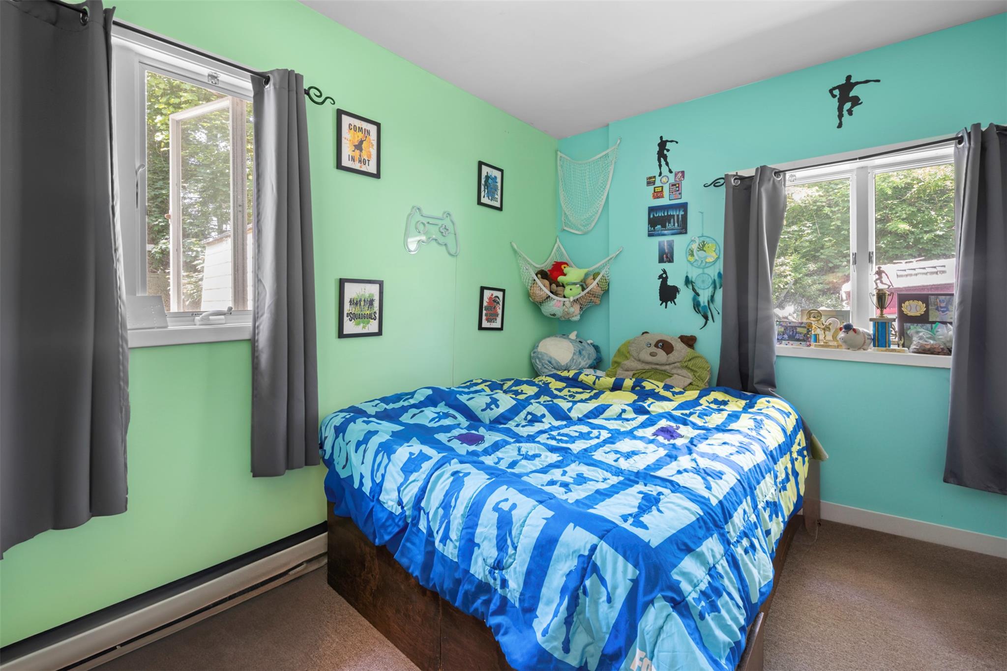 10 Hunter Avenue, Miller Place, NY 11764