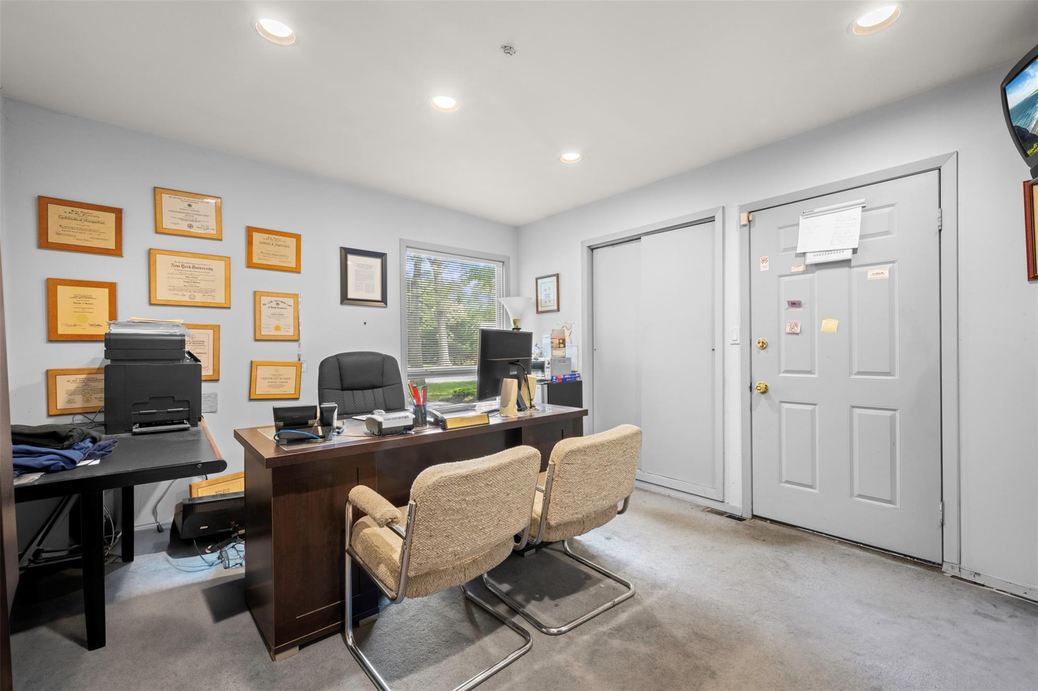 10 Hunter Avenue, Miller Place, NY 11764