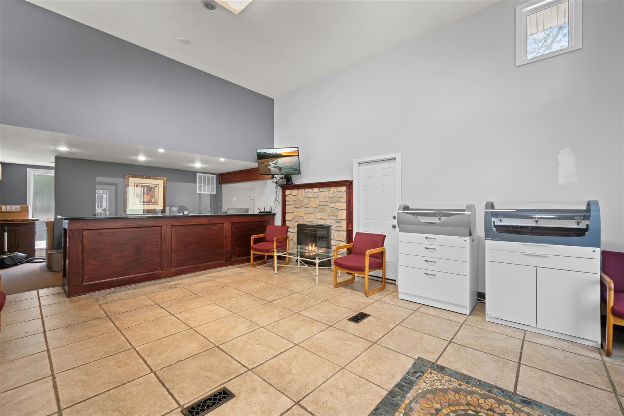 10 Hunter Avenue, Miller Place, NY 11764