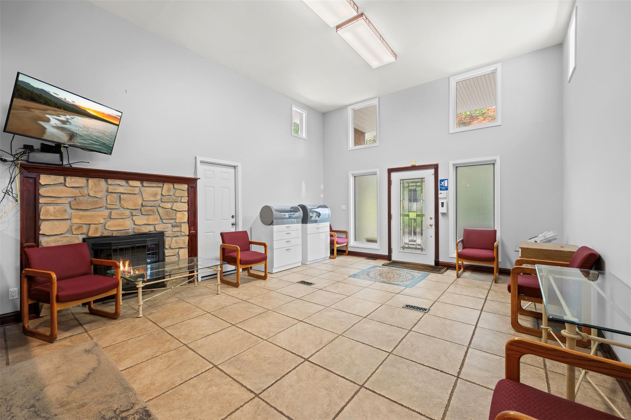 10 Hunter Avenue, Miller Place, NY 11764