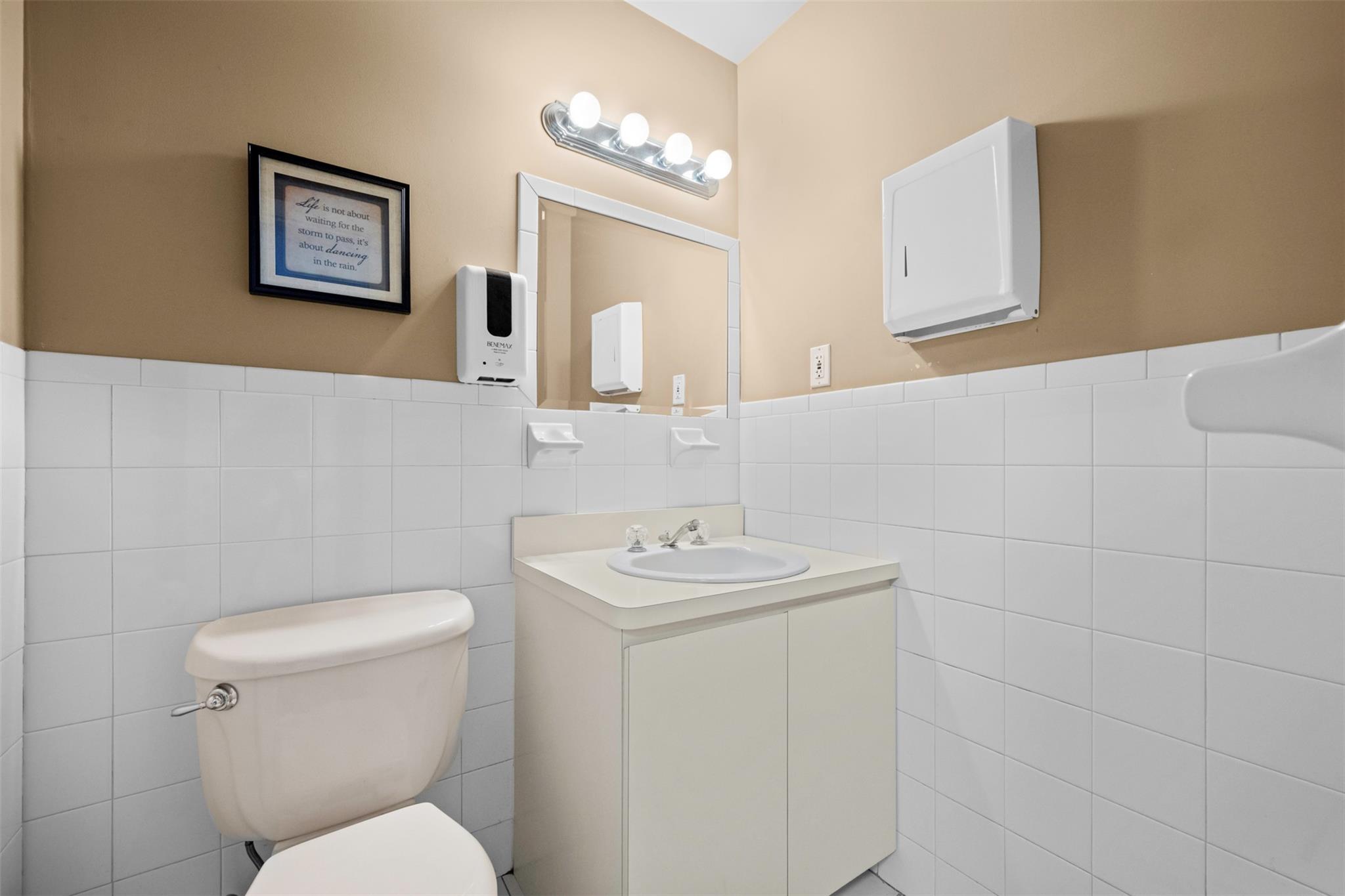 10 Hunter Avenue, Miller Place, NY 11764