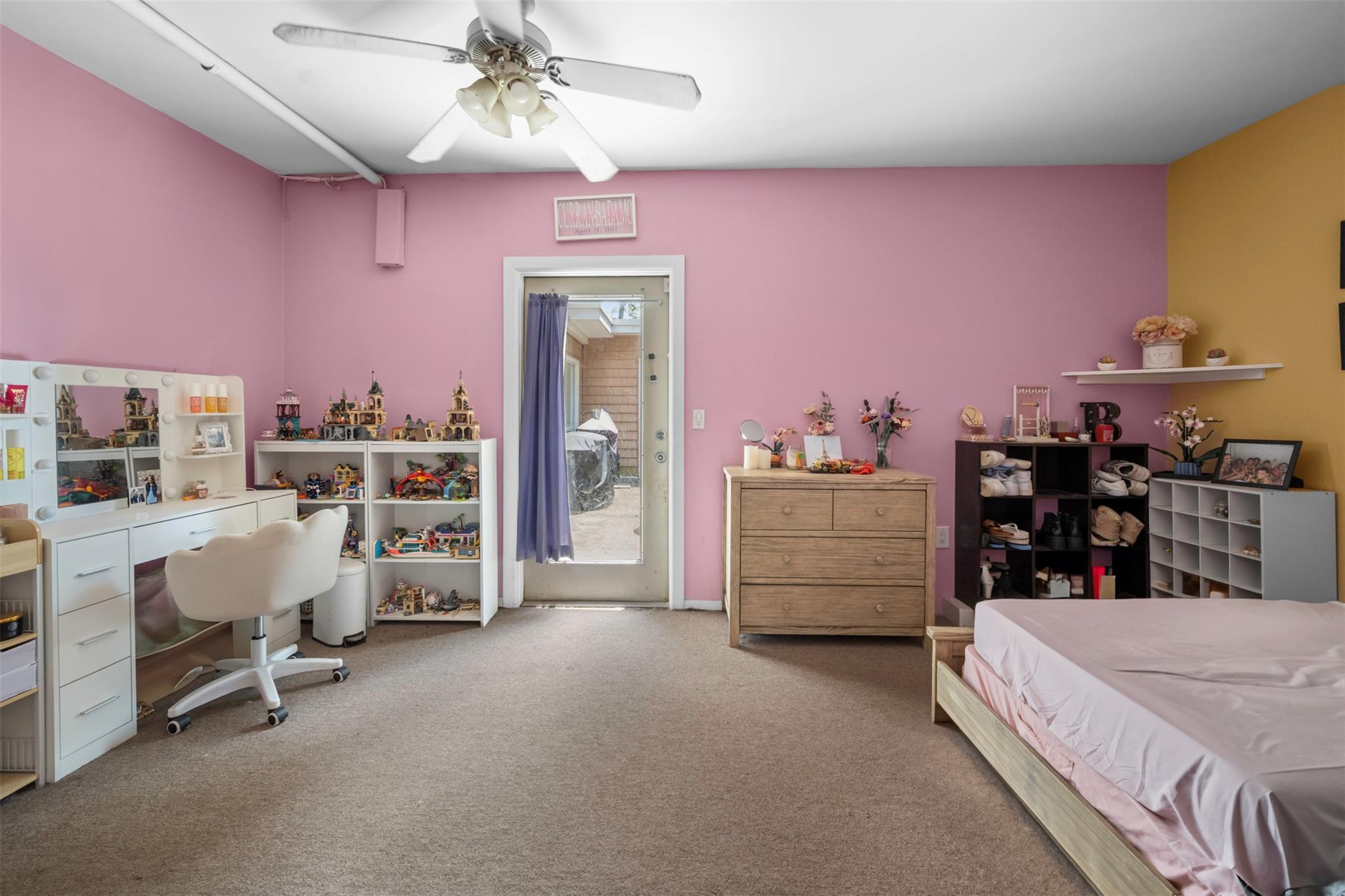 10 Hunter Avenue, Miller Place, NY 11764