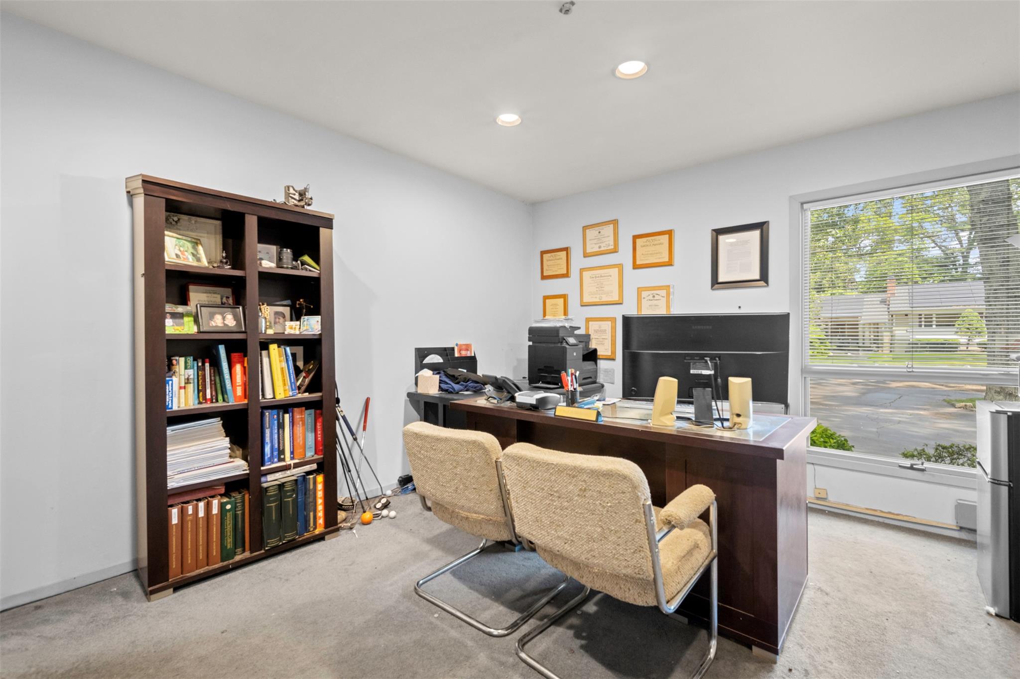 10 Hunter Avenue, Miller Place, NY 11764