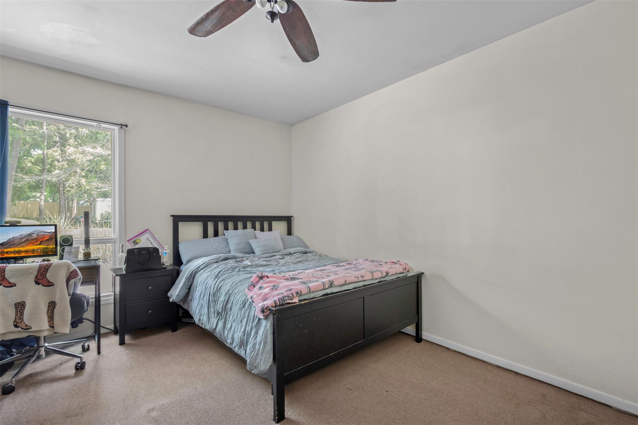 10 Hunter Avenue, Miller Place, NY 11764