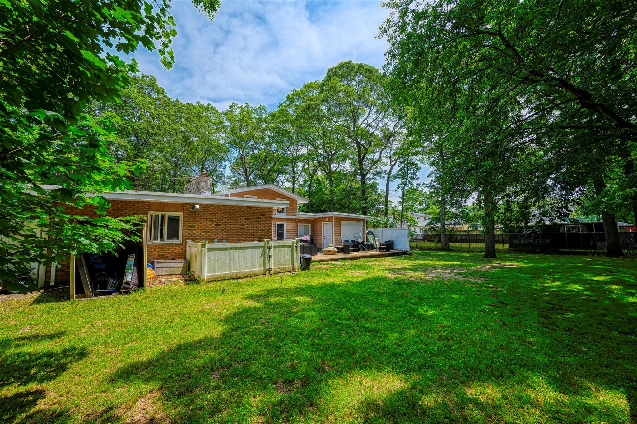 10 Hunter Avenue, Miller Place, NY 11764