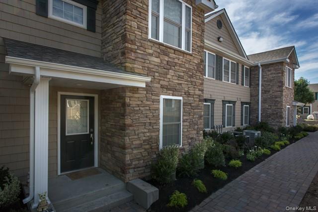 100 Vista View Drive # 1607, Farmingville, NY 11738