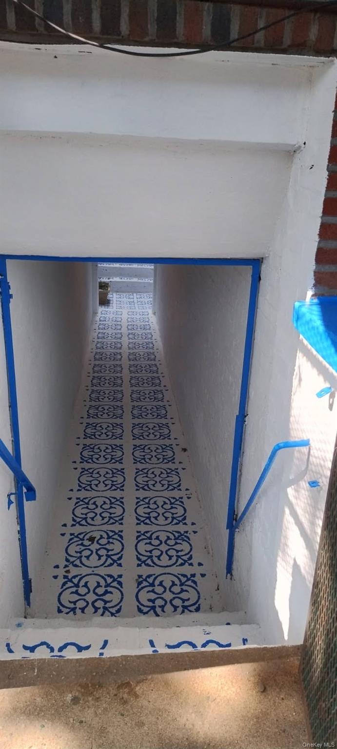 98-15 34th Ave, Corona, NY 11368