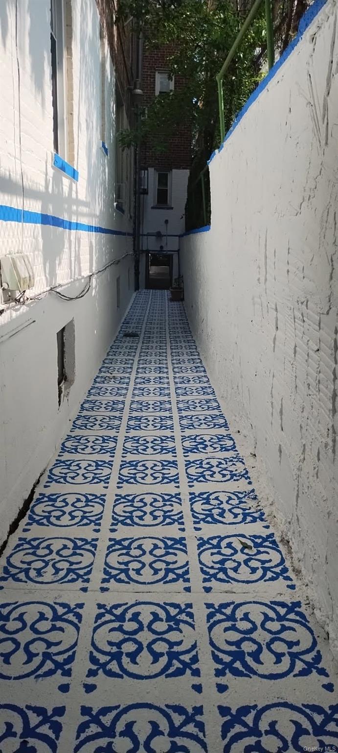 98-15 34th Ave, Corona, NY 11368