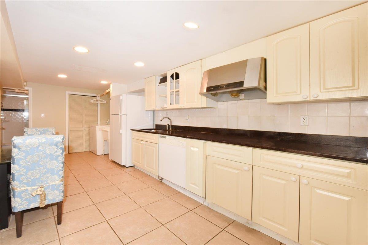 85-76 66th Road, Rego Park, NY 11374