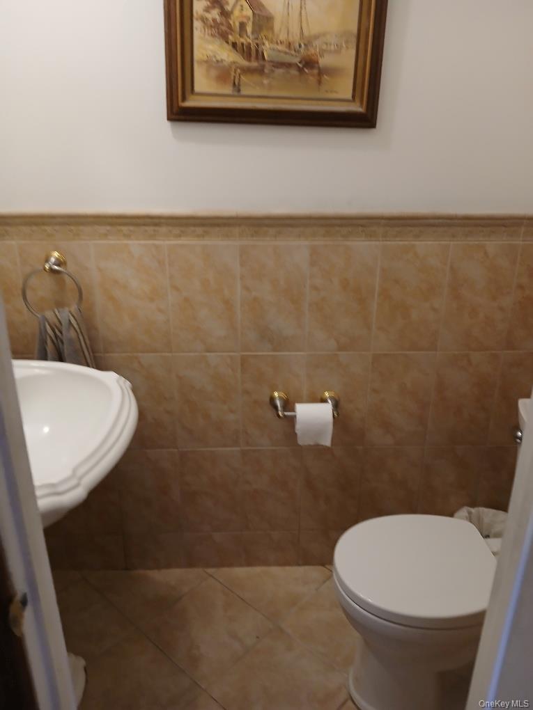 38 Tulip Grove Drive, Lake Grove, NY 11755