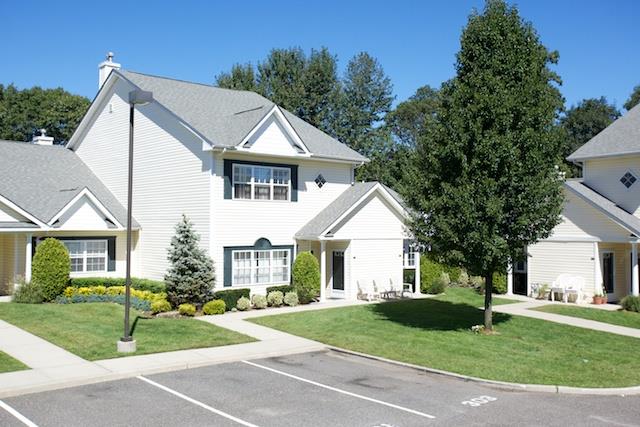 213 Center Court # 213, Medford, NY 11763