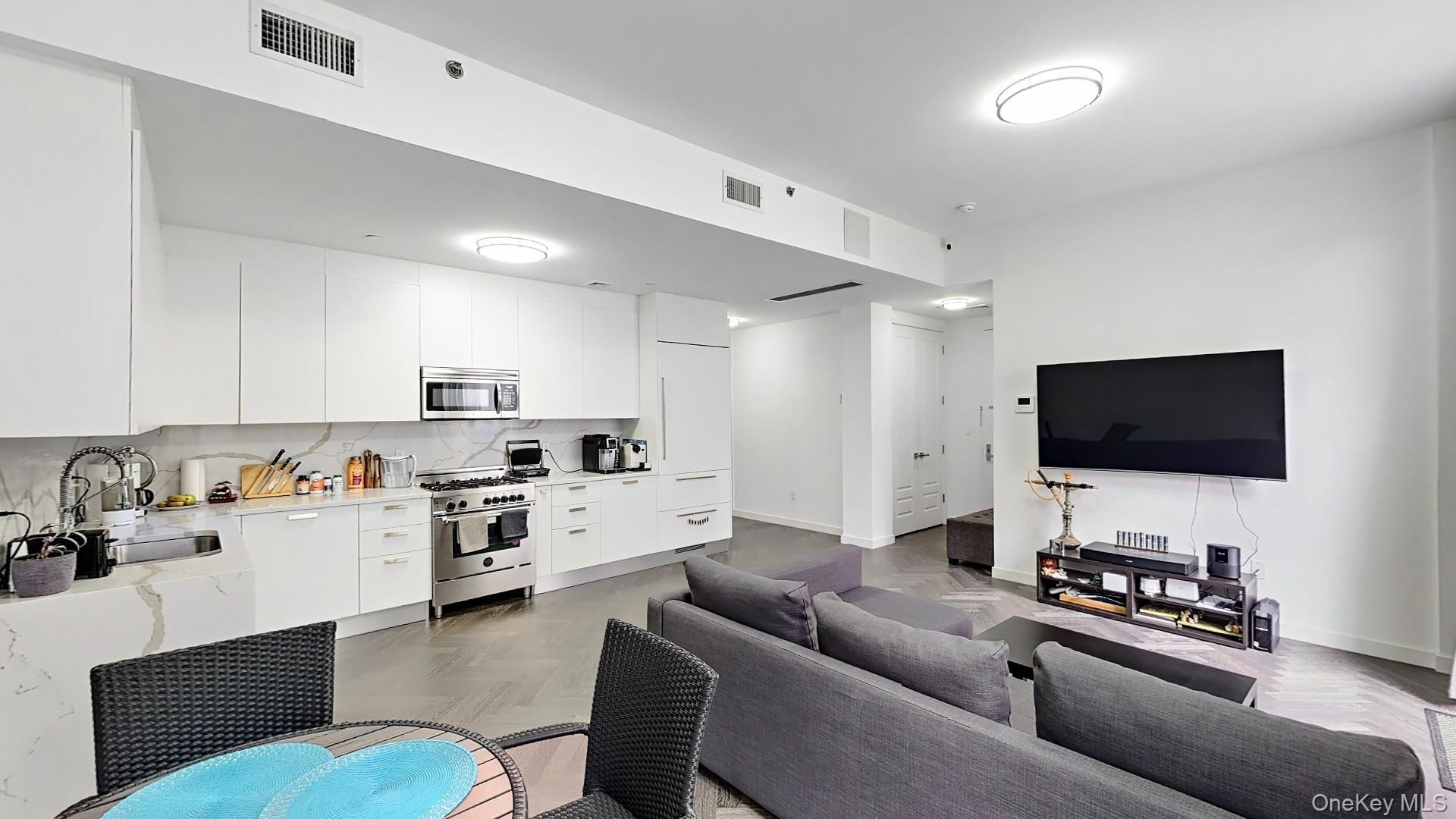 1414 W 4th Street # PENTHOUSE 5, Brooklyn, NY 11204