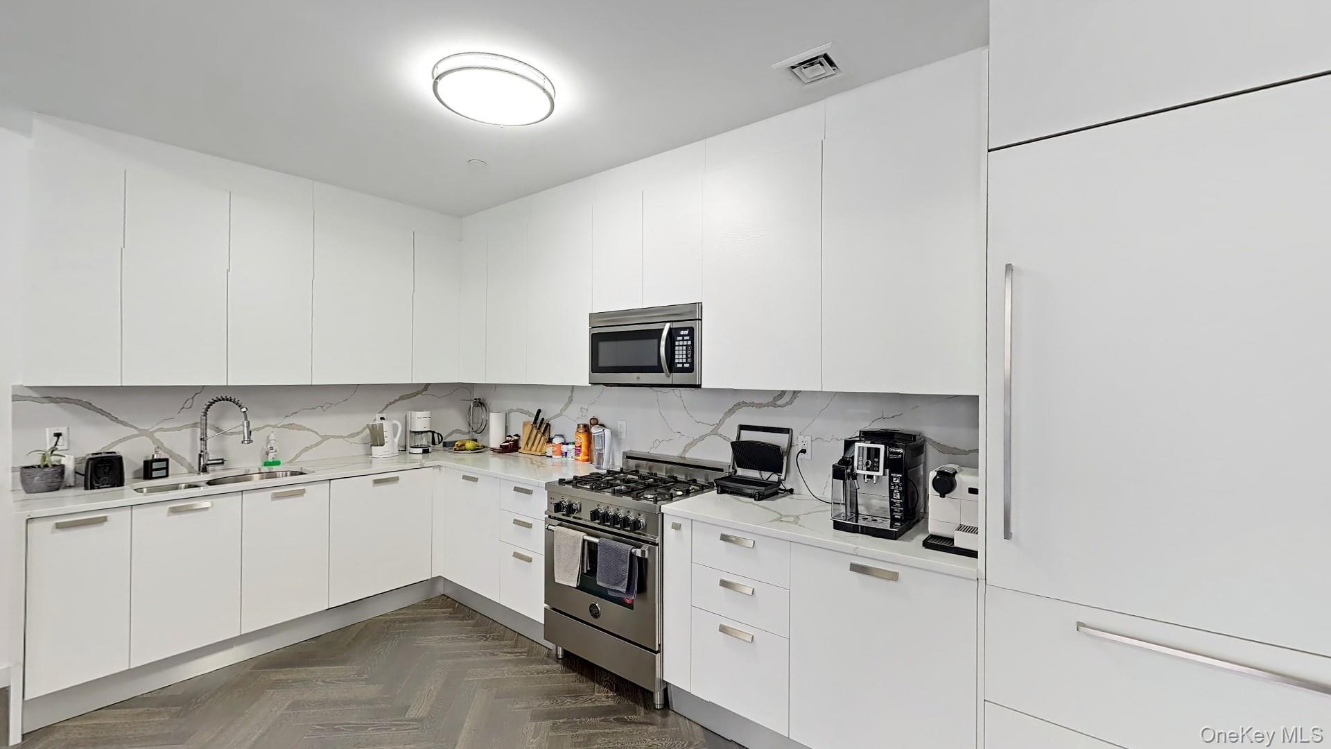 1414 W 4th Street # PENTHOUSE 5, Brooklyn, NY 11204