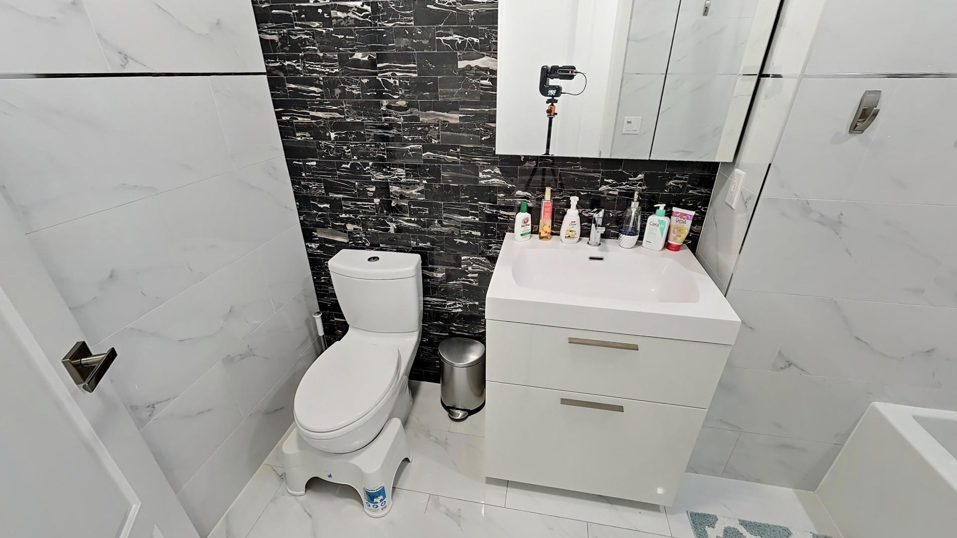 1414 W 4th Street # PENTHOUSE 5, Brooklyn, NY 11204