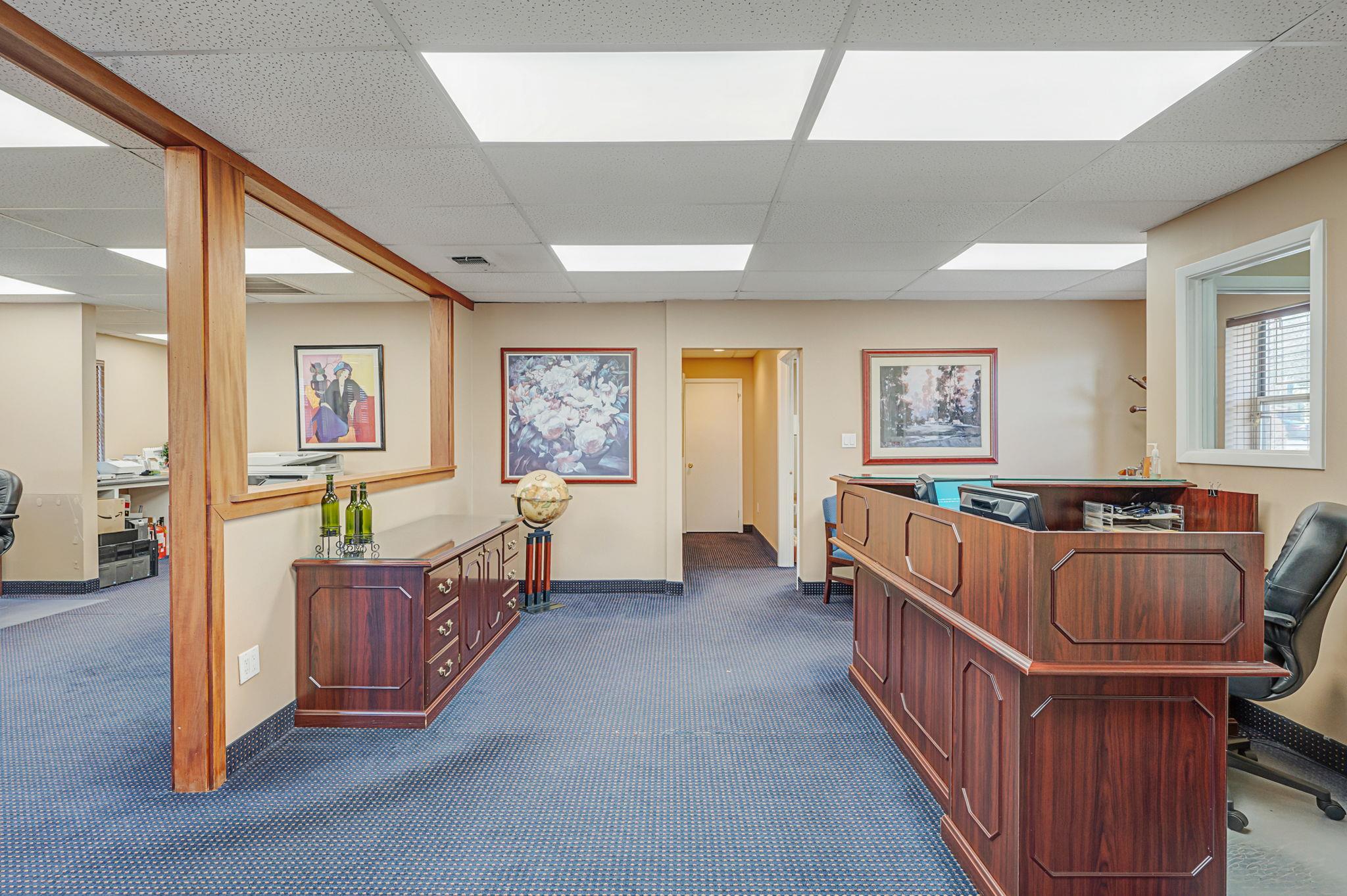 325 Middle Country Raod, Smithtown, NY 11787