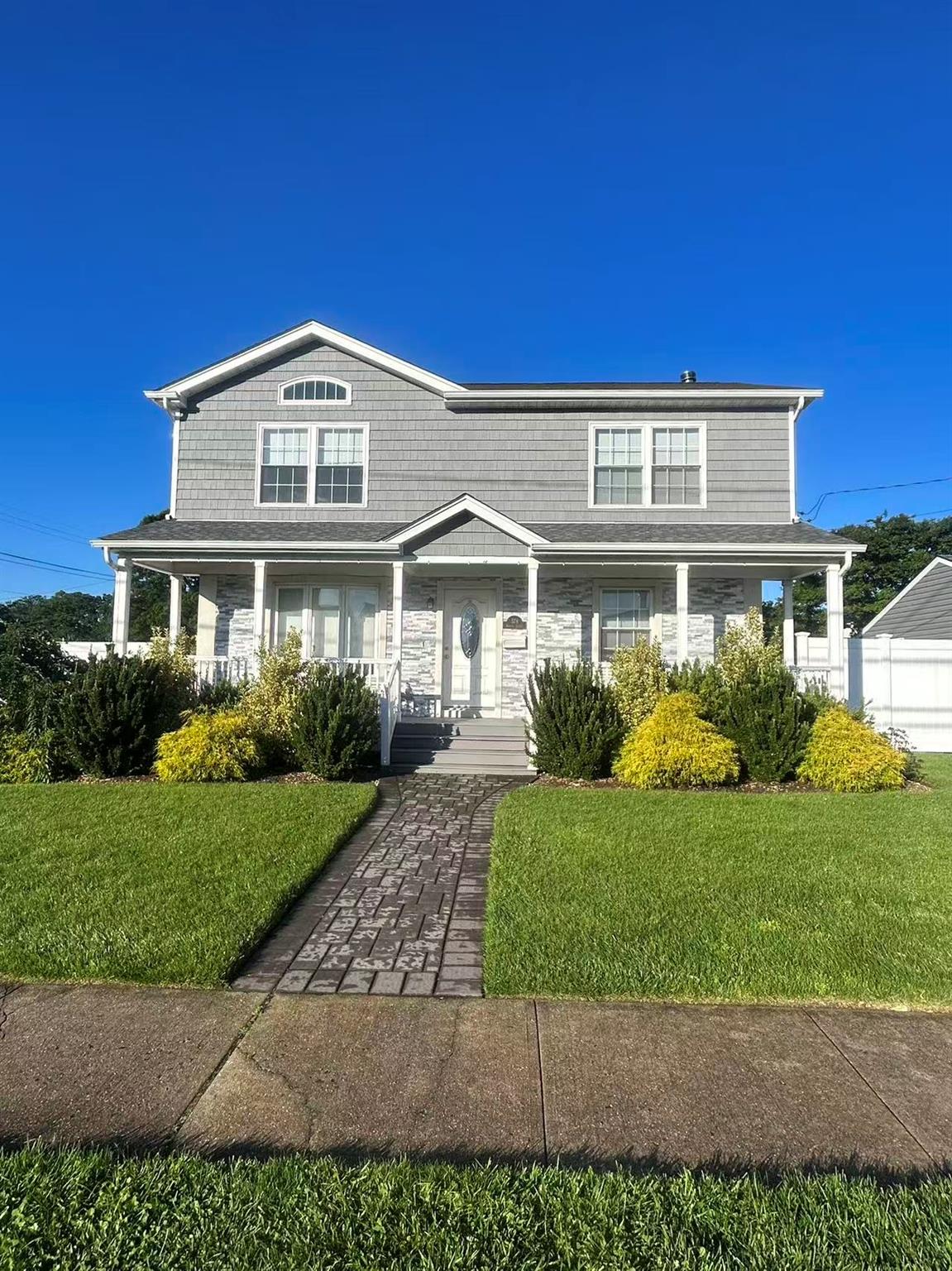 578 Albert Street, East Meadow, NY 11554