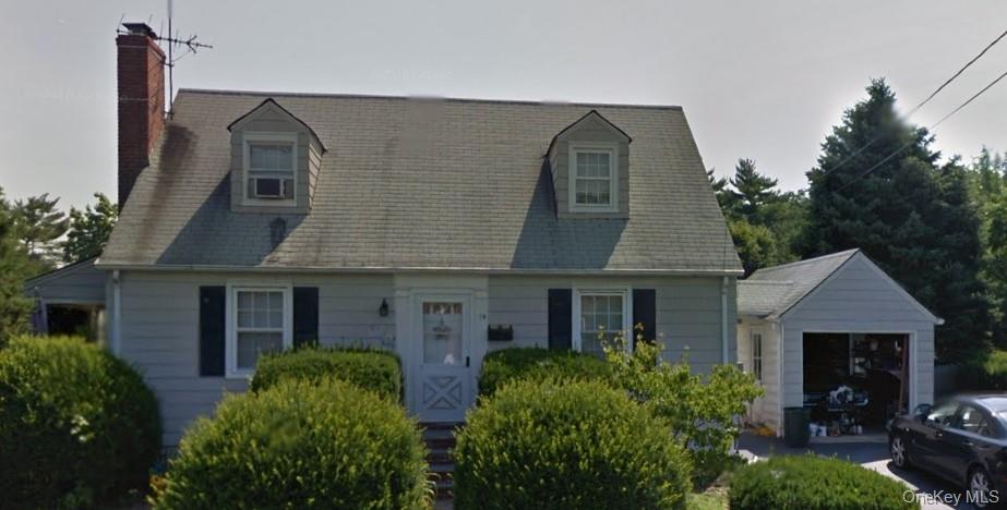 14 Post Street, Glen Head, NY 11545