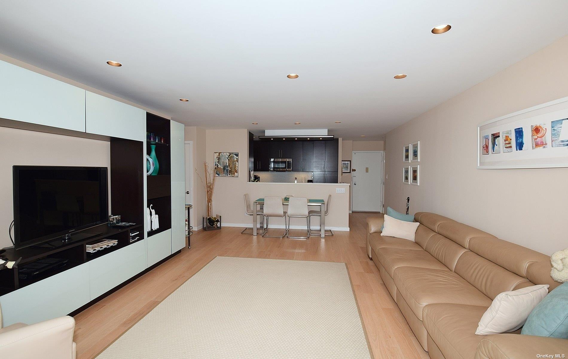 360 Shore Road # 5E, Long Beach, NY 11561