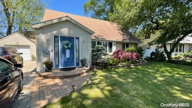1310 Waverly Street, Hewlett, NY 11557