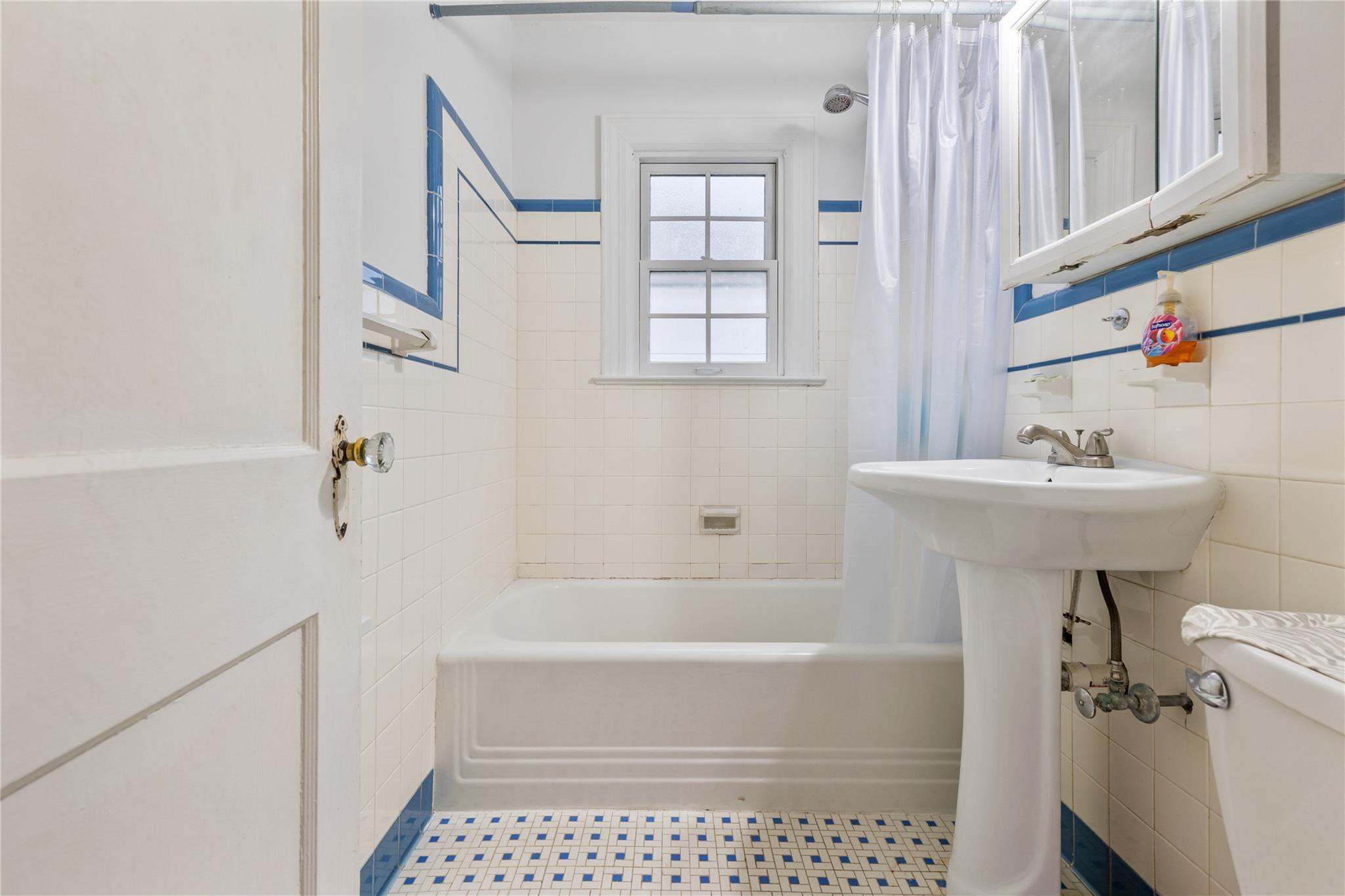 228 Saddle River Road, Airmont, NY 10952