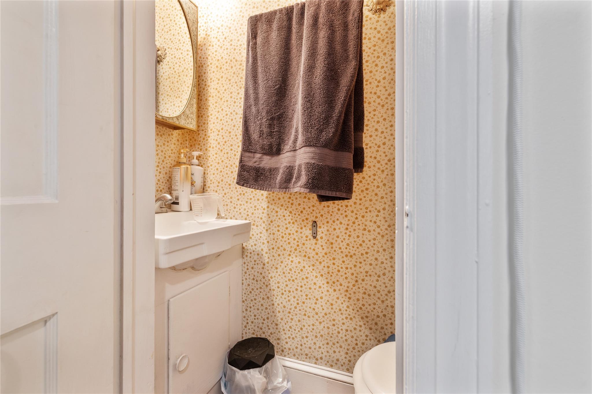 228 Saddle River Road, Airmont, NY 10952