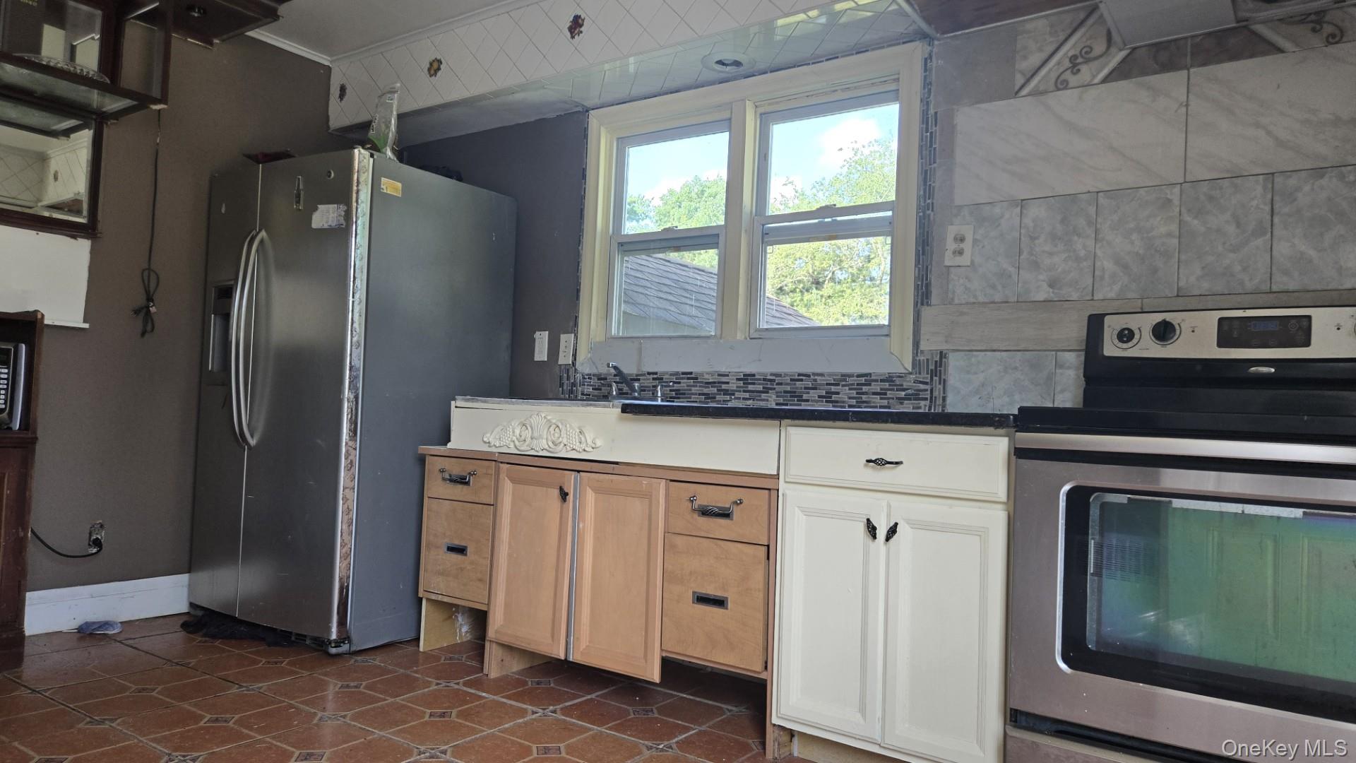 1776 Stein Dr Drive, Bay Shore, NY 11706