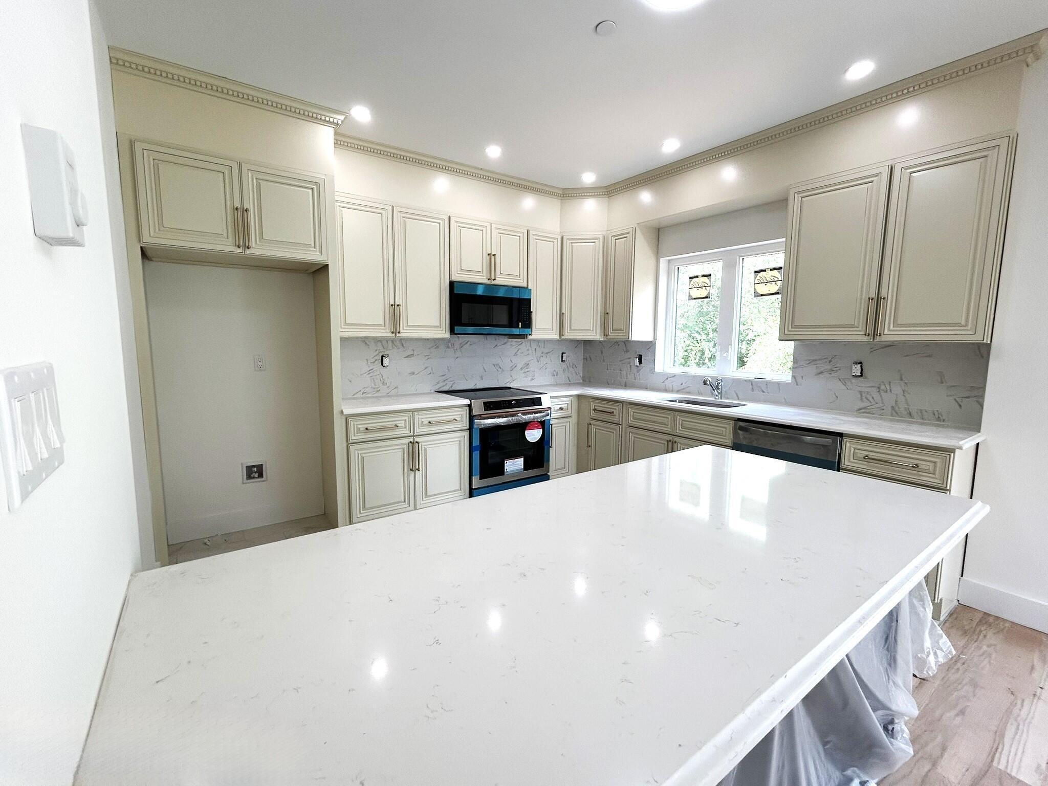 25 Marie Street, Staten Island, NY 103052