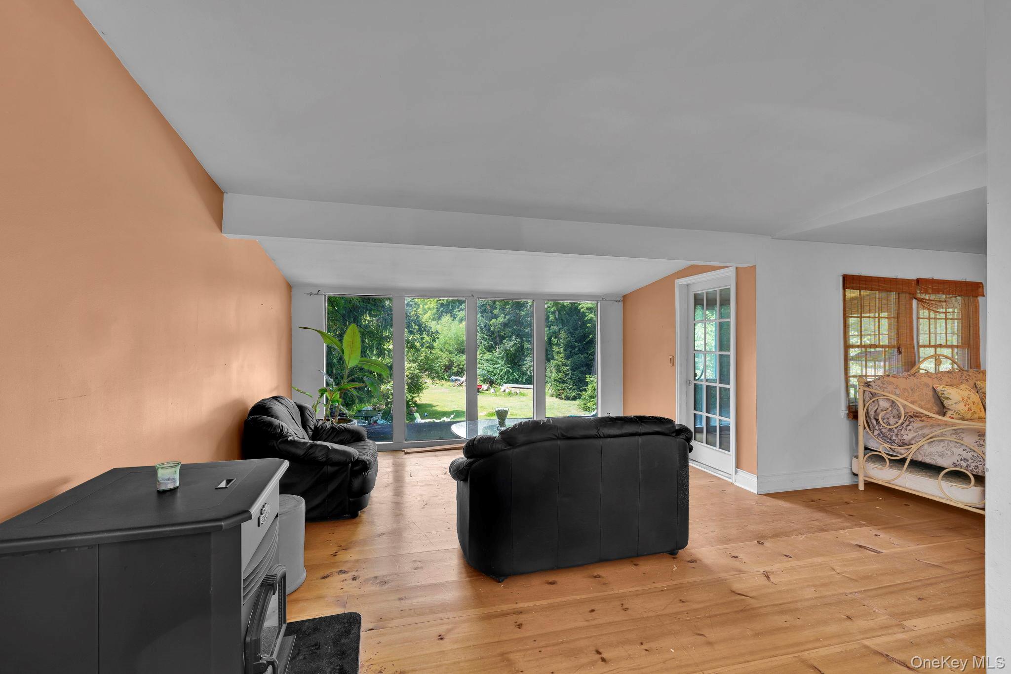 1675 Main Street, Pleasant Valley, NY 12569