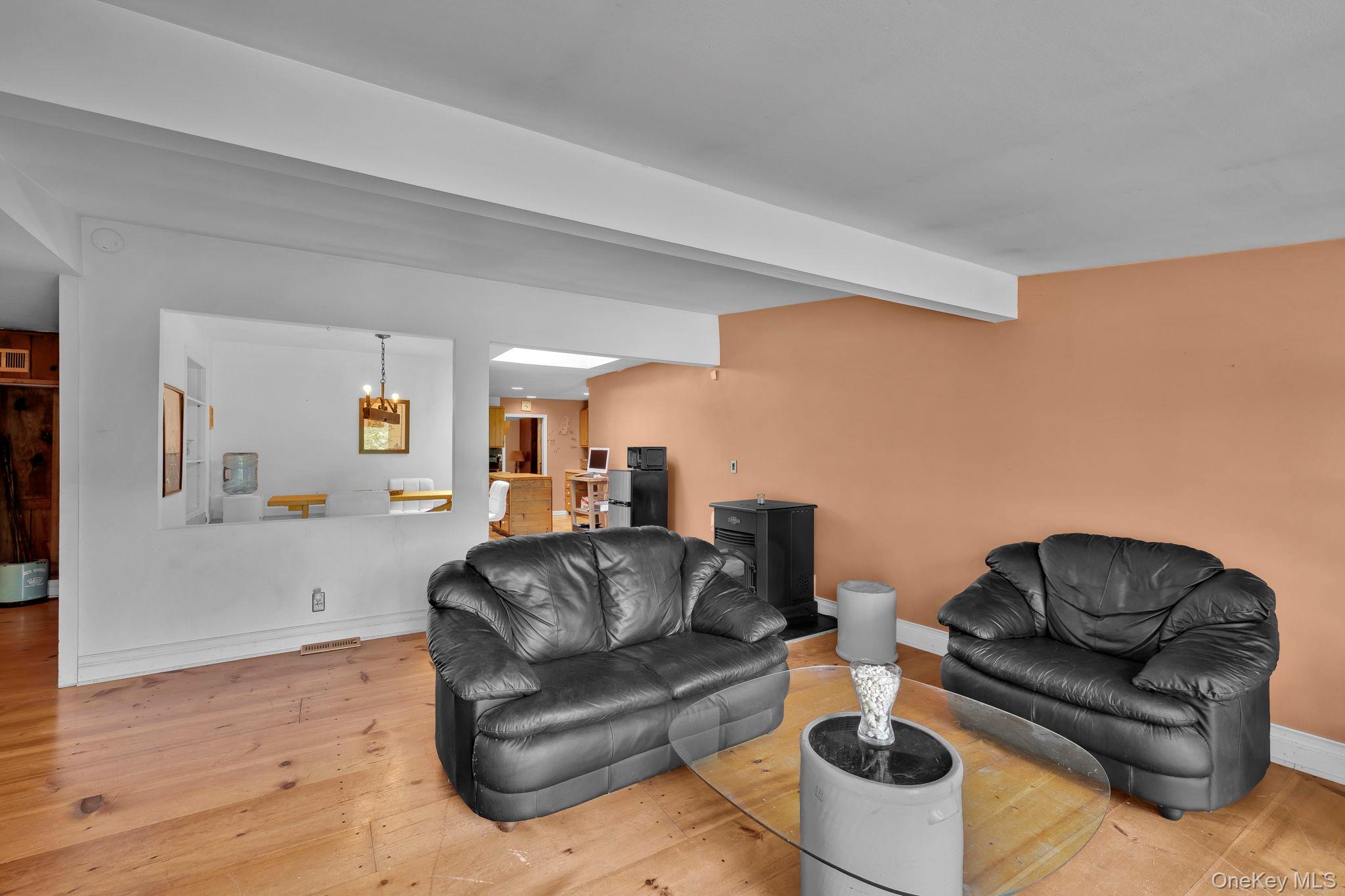 1675 Main Street, Pleasant Valley, NY 12569