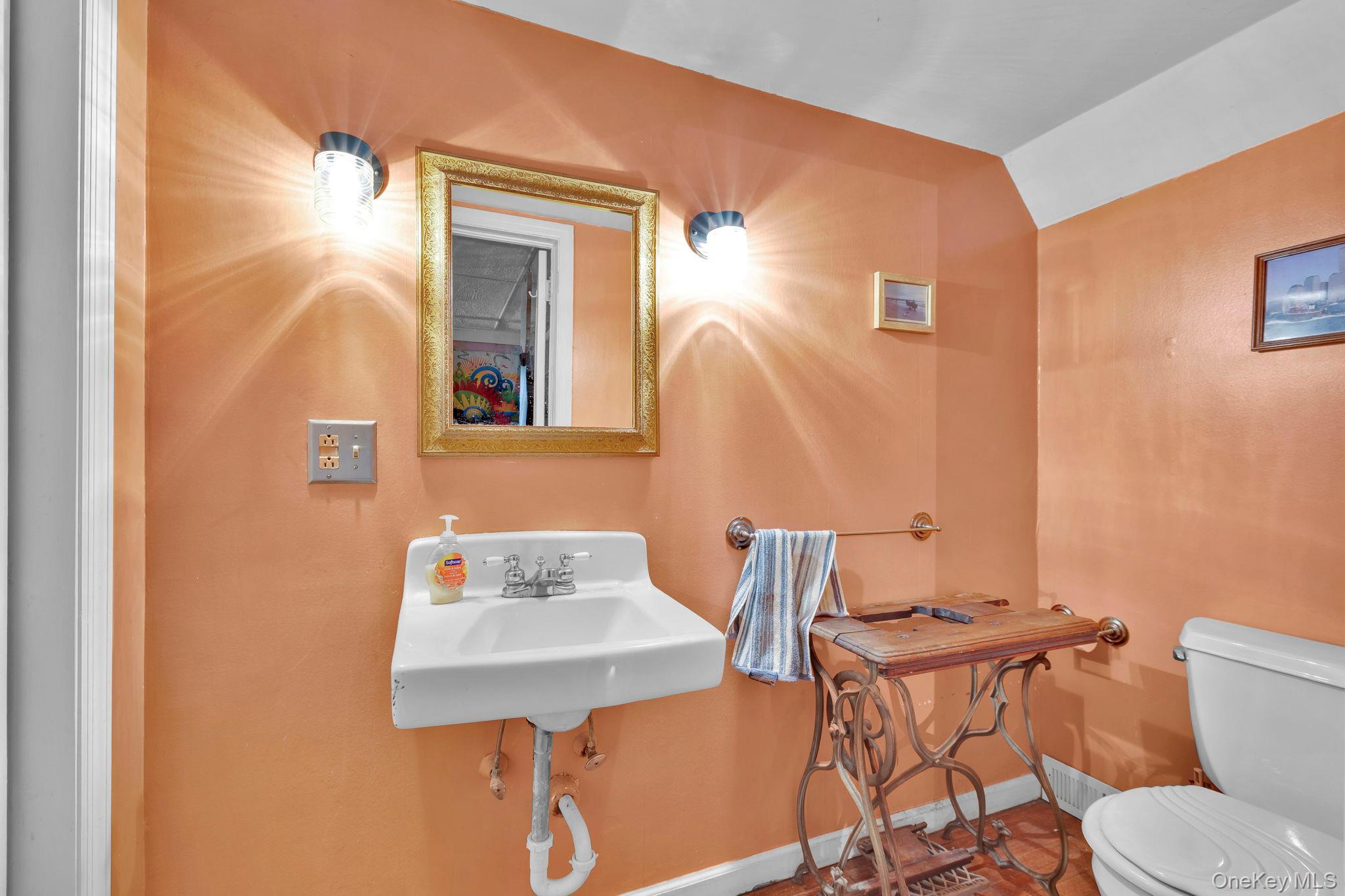 1675 Main Street, Pleasant Valley, NY 12569