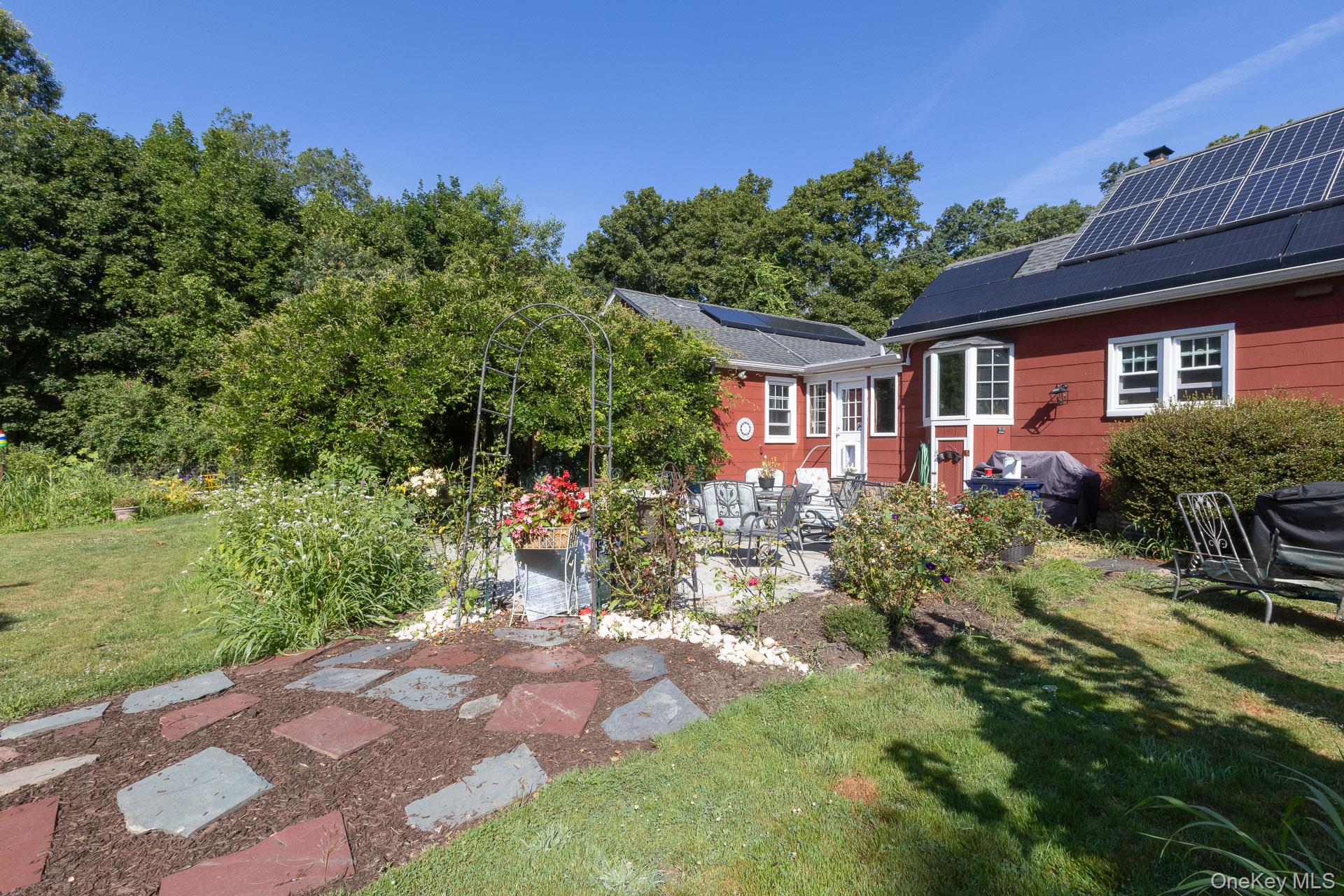 5660 Sound Avenue, Mattituck, NY 11952