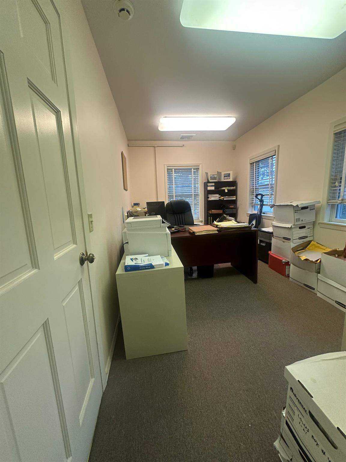 186 W Main Street, Smithtown, NY 11787