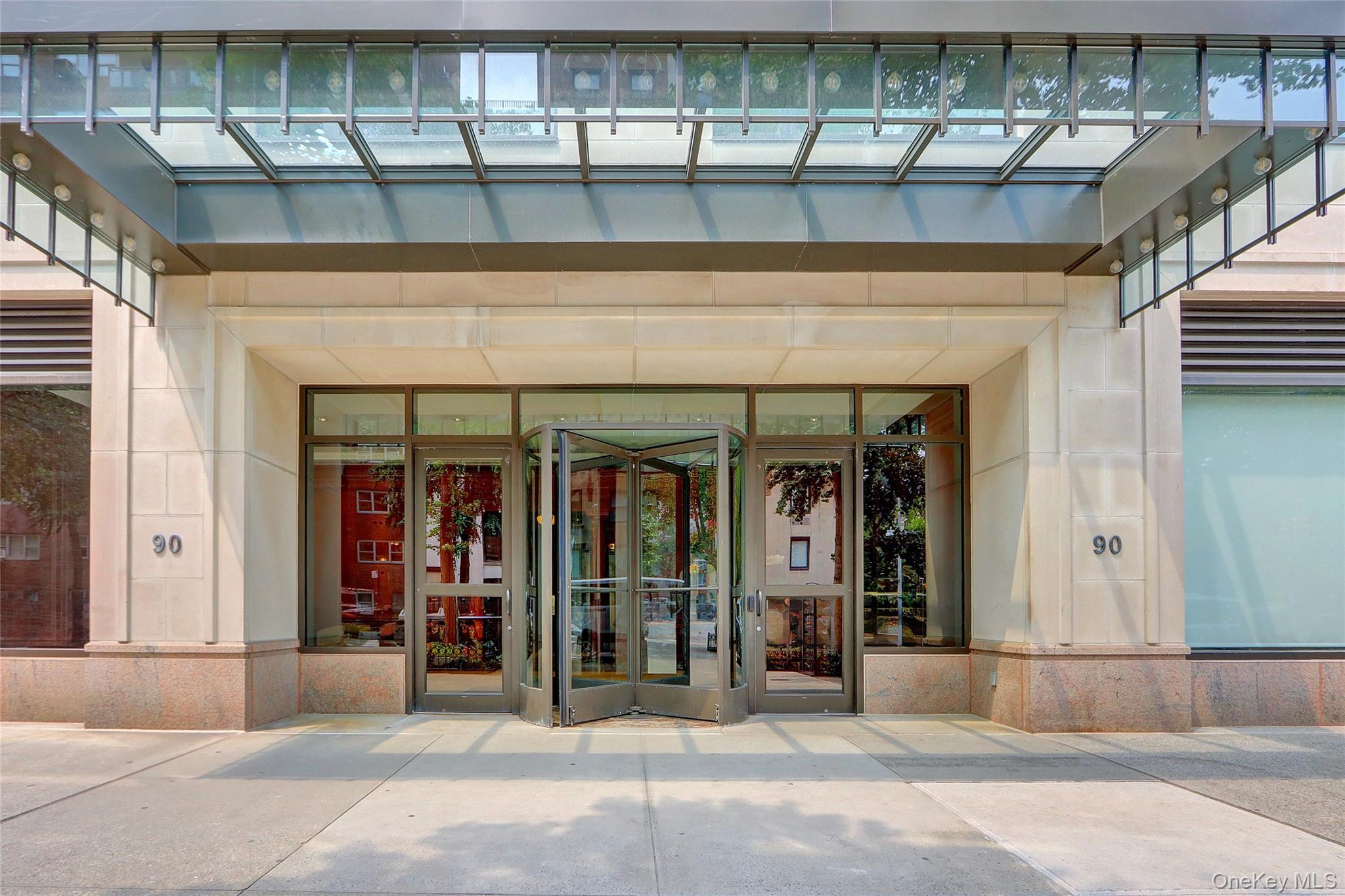 90 E End Avenue # 10B, New York (Manhattan), NY 10028