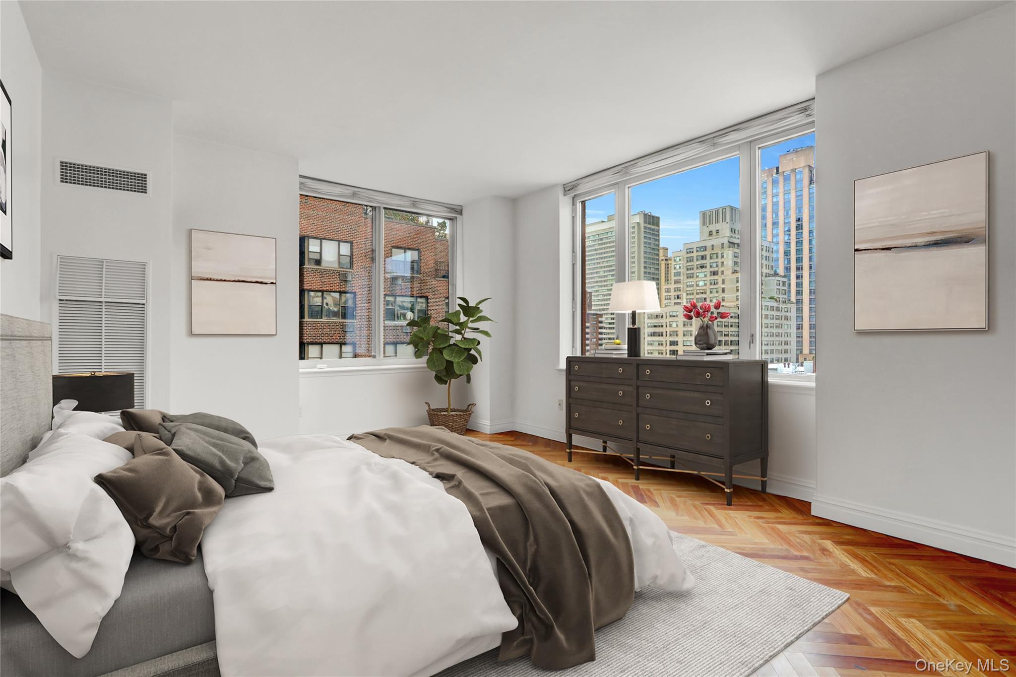 90 E End Avenue # 10B, New York (Manhattan), NY 10028