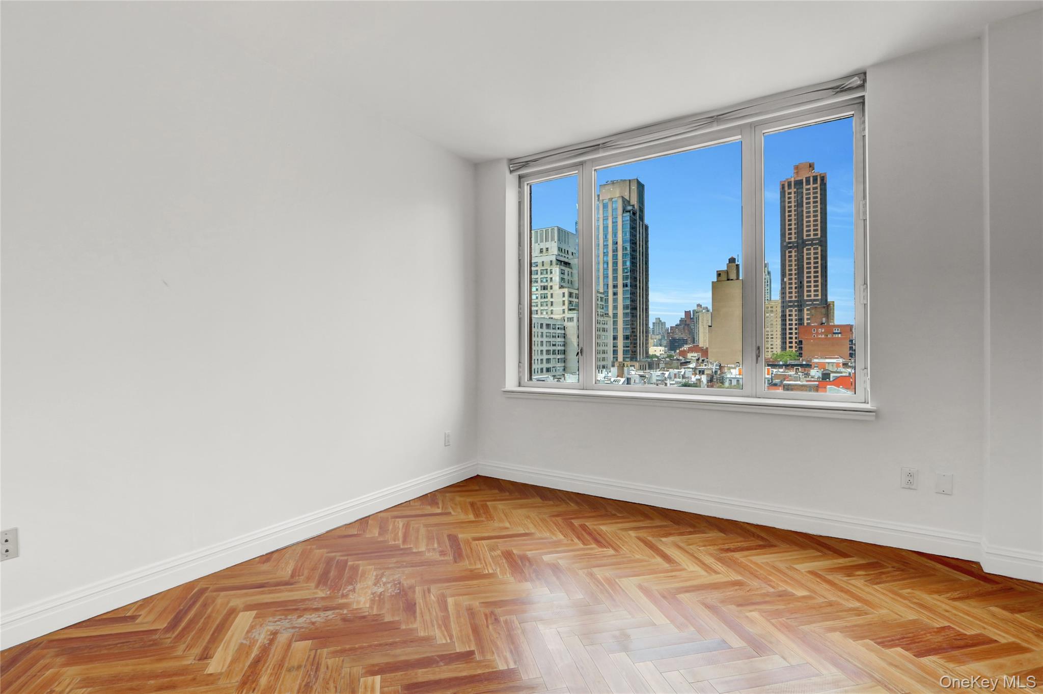 90 E End Avenue # 10B, New York (Manhattan), NY 10028