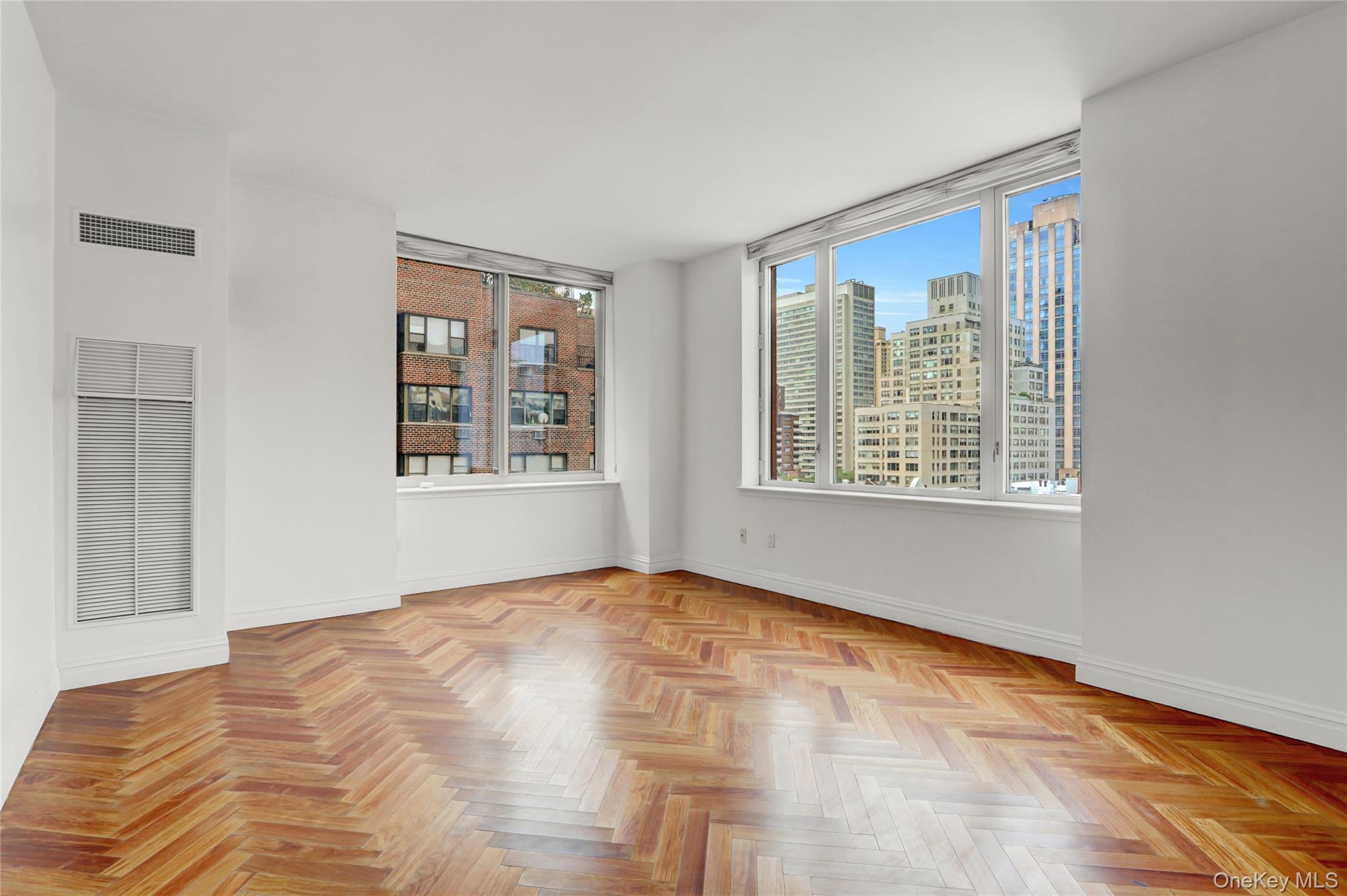 90 E End Avenue # 10B, New York (Manhattan), NY 10028