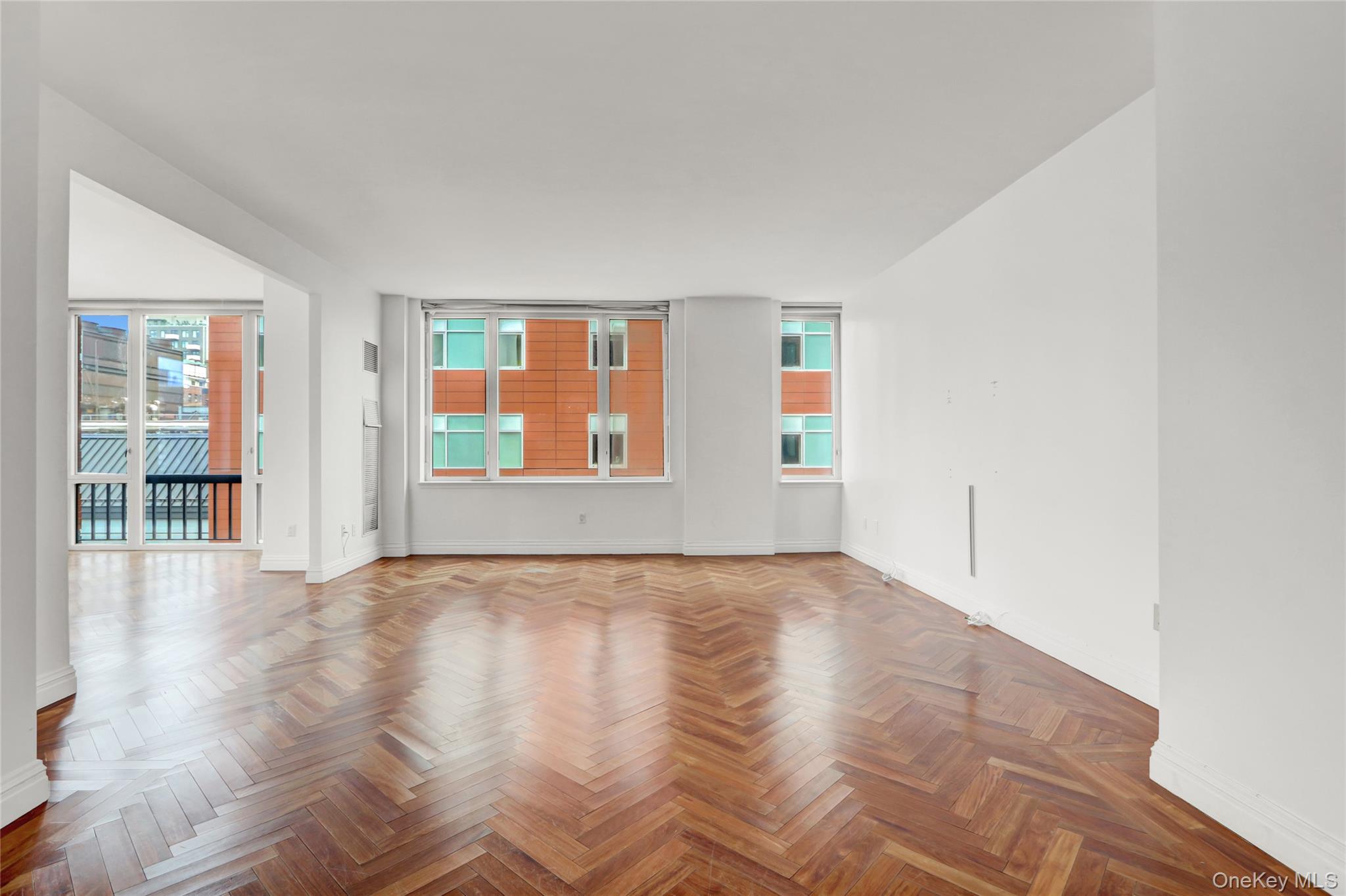 90 E End Avenue # 10B, New York (Manhattan), NY 10028