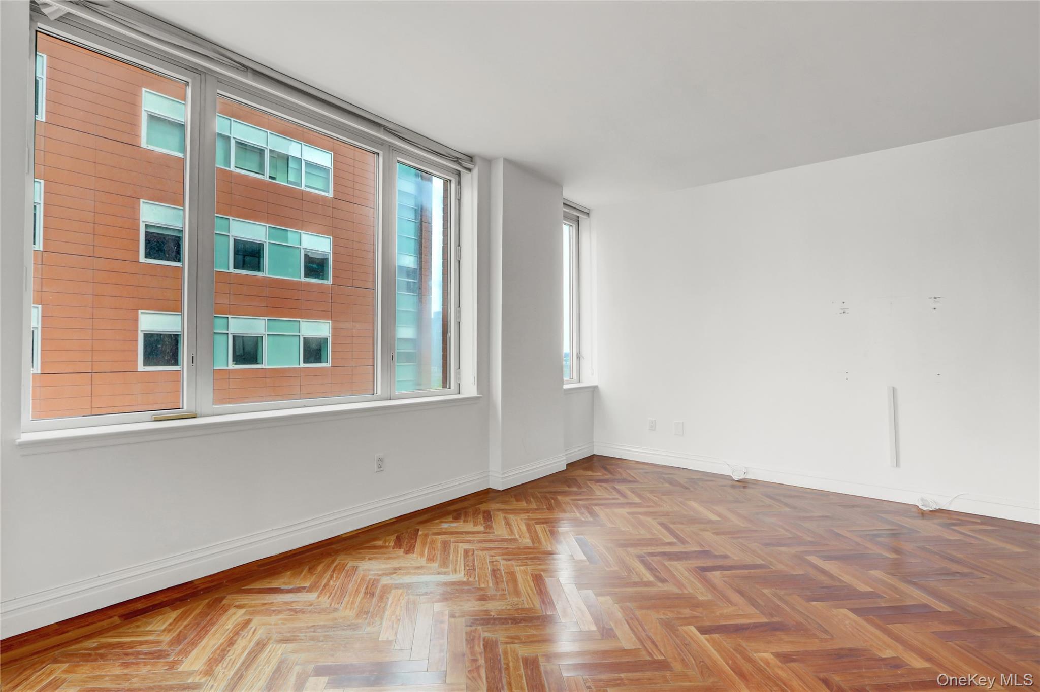 90 E End Avenue # 10B, New York (Manhattan), NY 10028