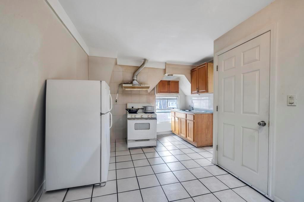 37-37 78th Street, Jackson Heights, NY 11372