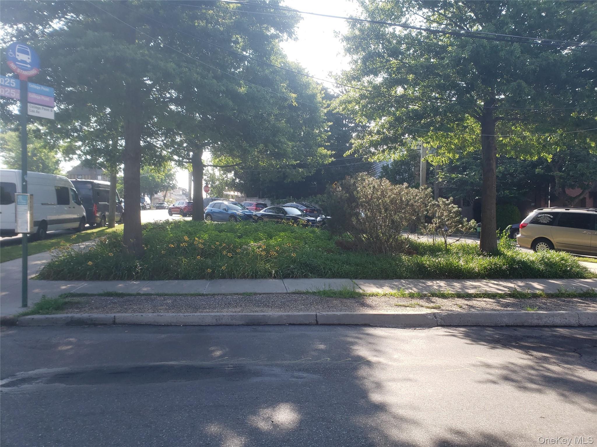 5-05 College Point Blvd, College Point, NY