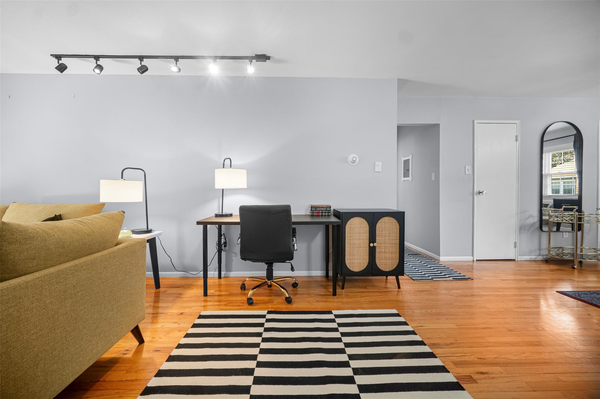 2413 Wilshire Lane # 2413, Oakdale, NY 11769