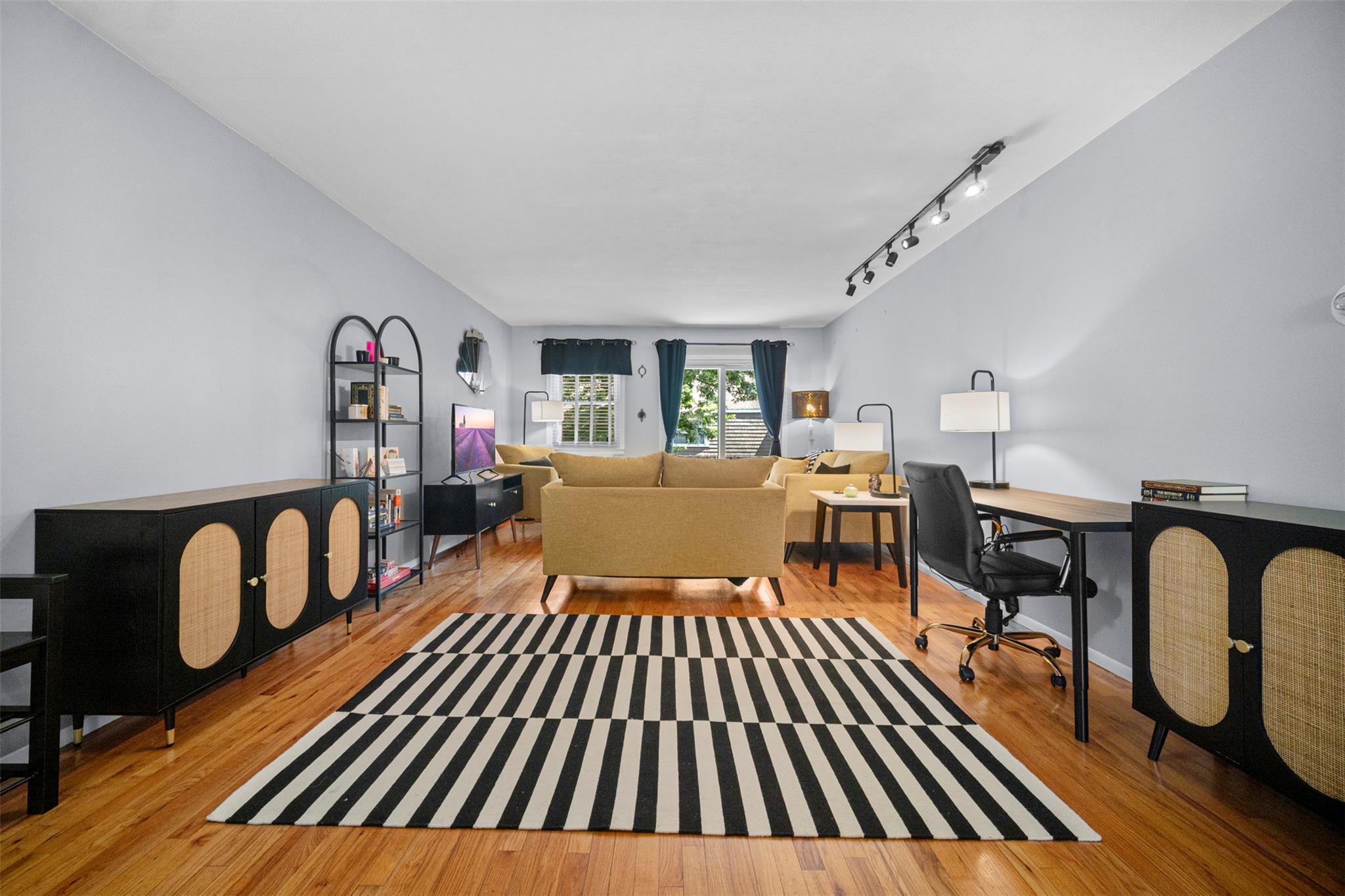 2413 Wilshire Lane # 2413, Oakdale, NY 11769